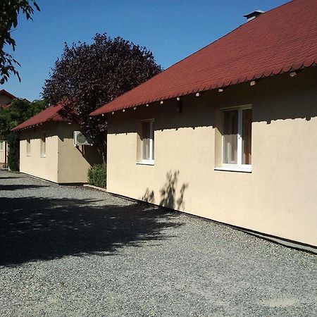 Jr Motel Otopeni Kültér fotó